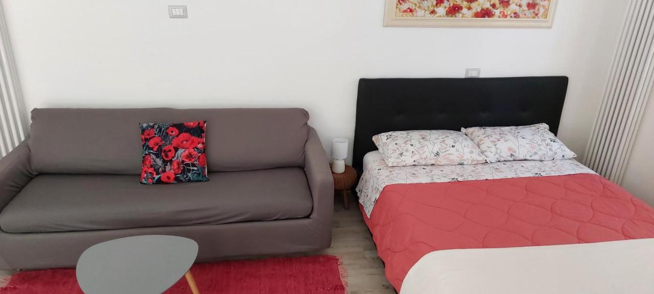 Iris Home Camblione Bagian luar foto