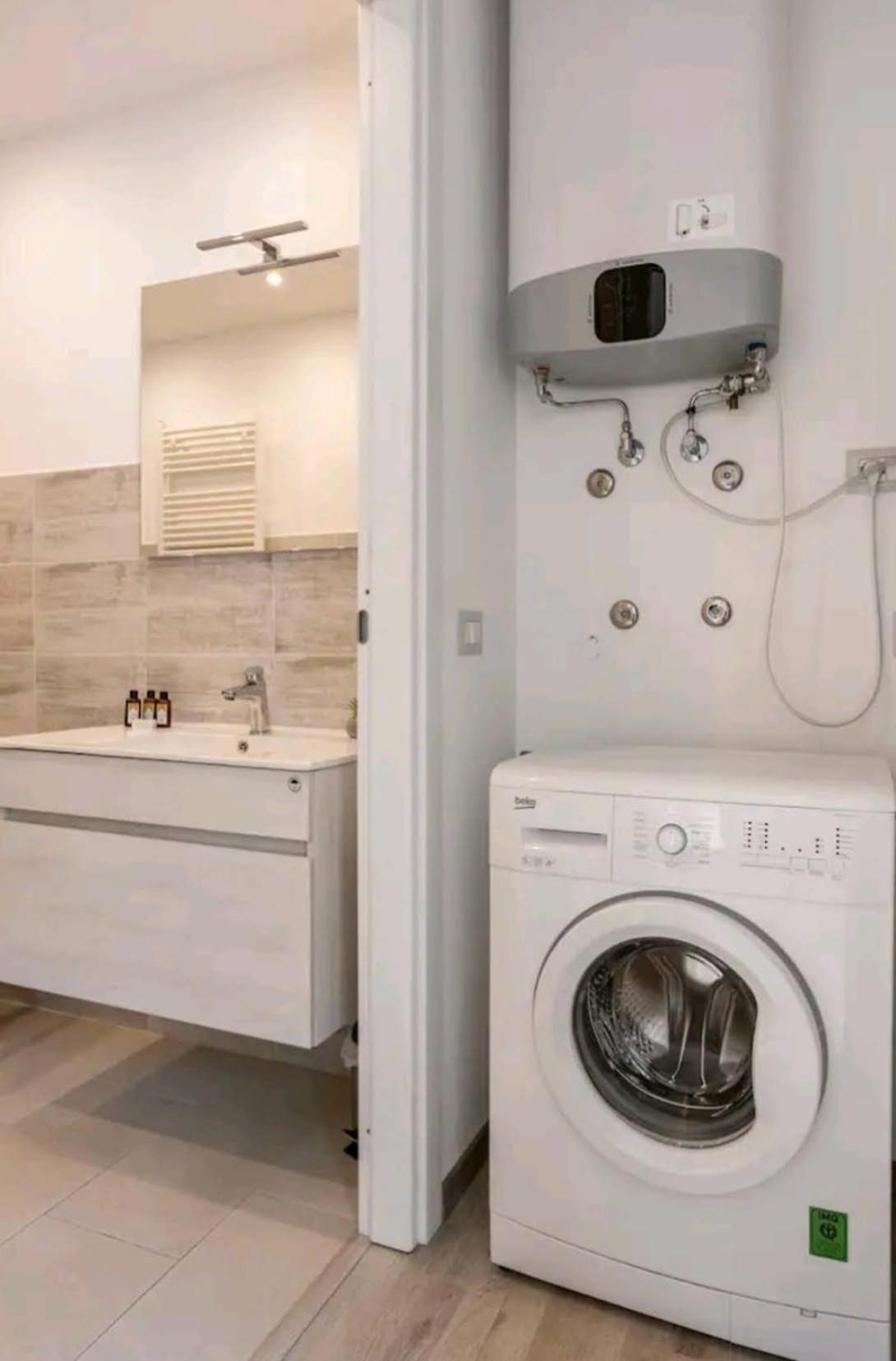 Iris Home Camblione Bagian luar foto